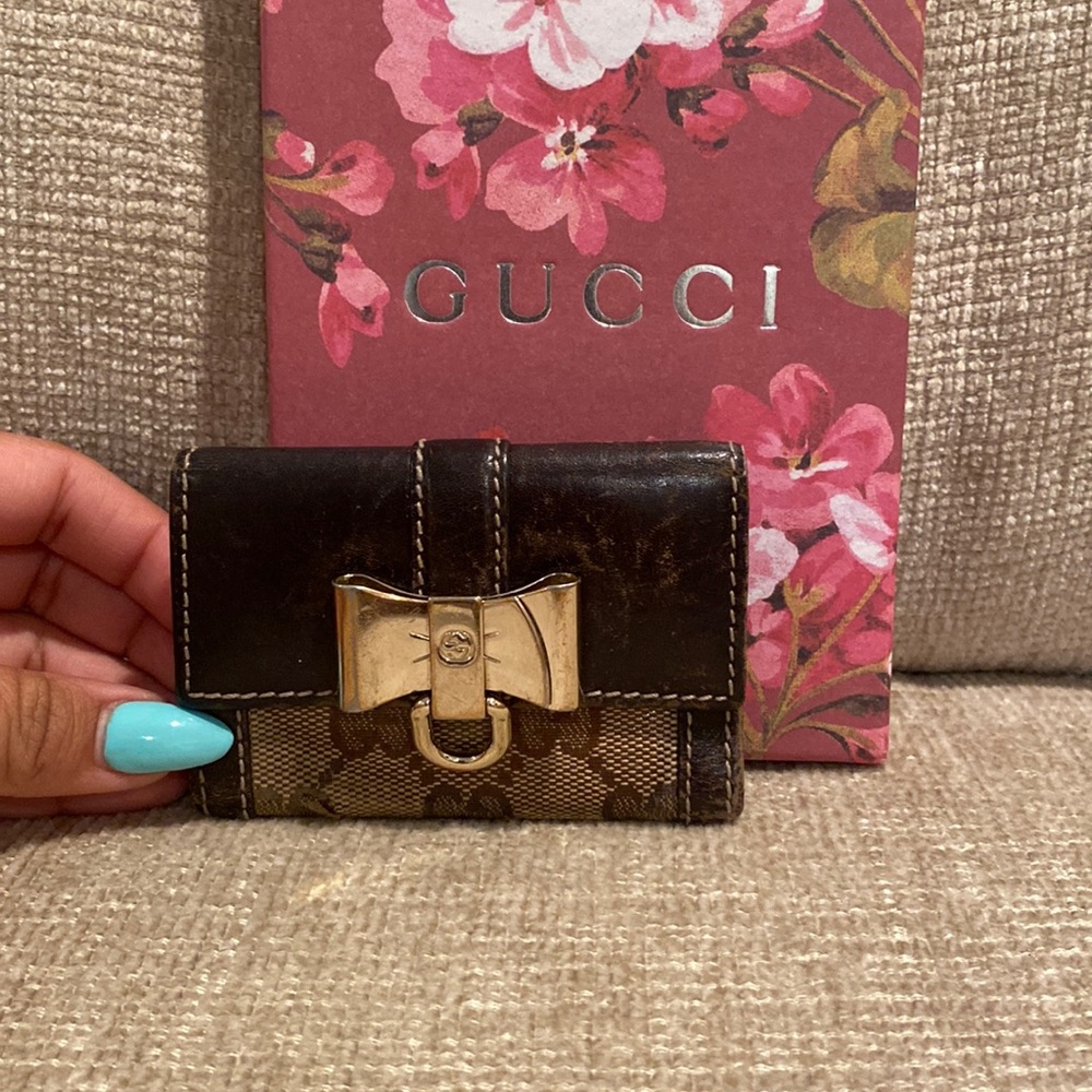 Authentic Gucci Card and key holder